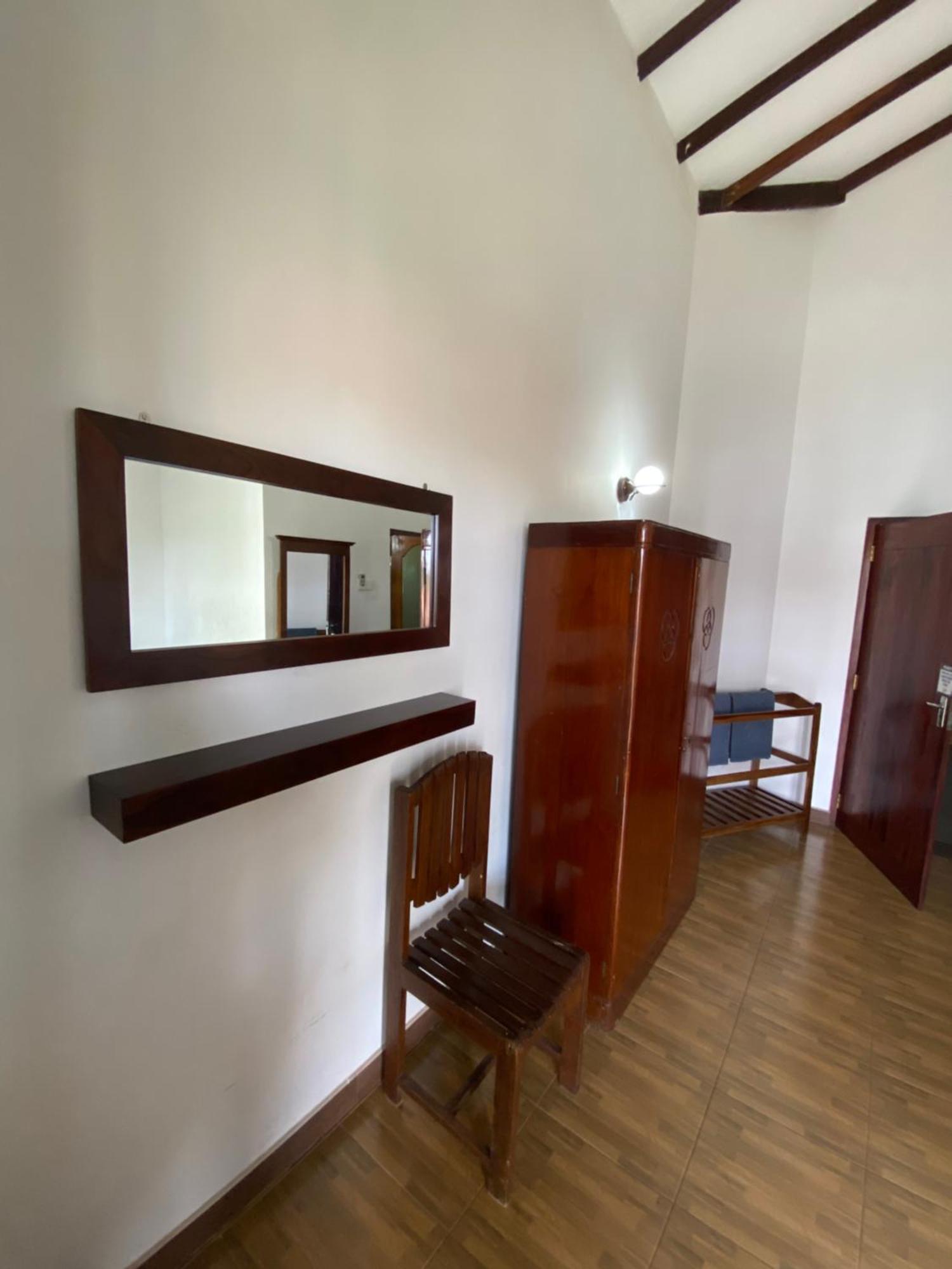 The Serene House Negombo Exterior foto